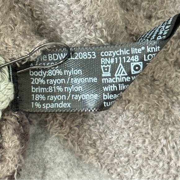 Barefoot Dreams CozyChic Lite Confetti Beanie in Storm Grey Dark Brown One Size - Picture 6 of 8